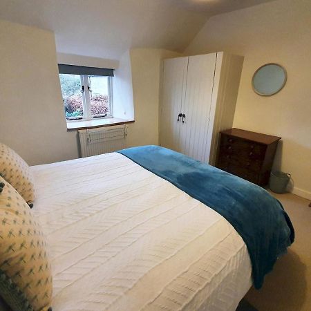 Pass The Keys The Pippins A Cotswold Cottage And Garden Parking Stow-on-the-Wold Eksteriør billede