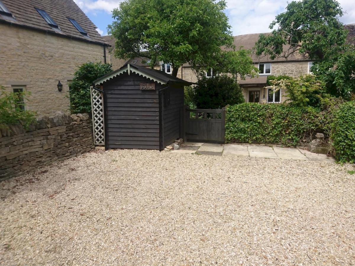 Pass The Keys The Pippins A Cotswold Cottage And Garden Parking Stow-on-the-Wold Eksteriør billede