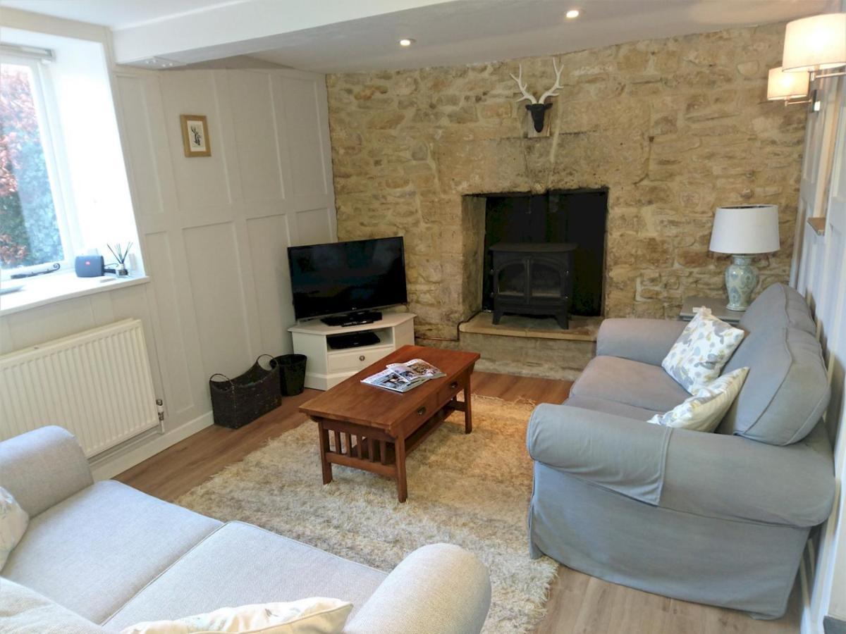 Pass The Keys The Pippins A Cotswold Cottage And Garden Parking Stow-on-the-Wold Eksteriør billede
