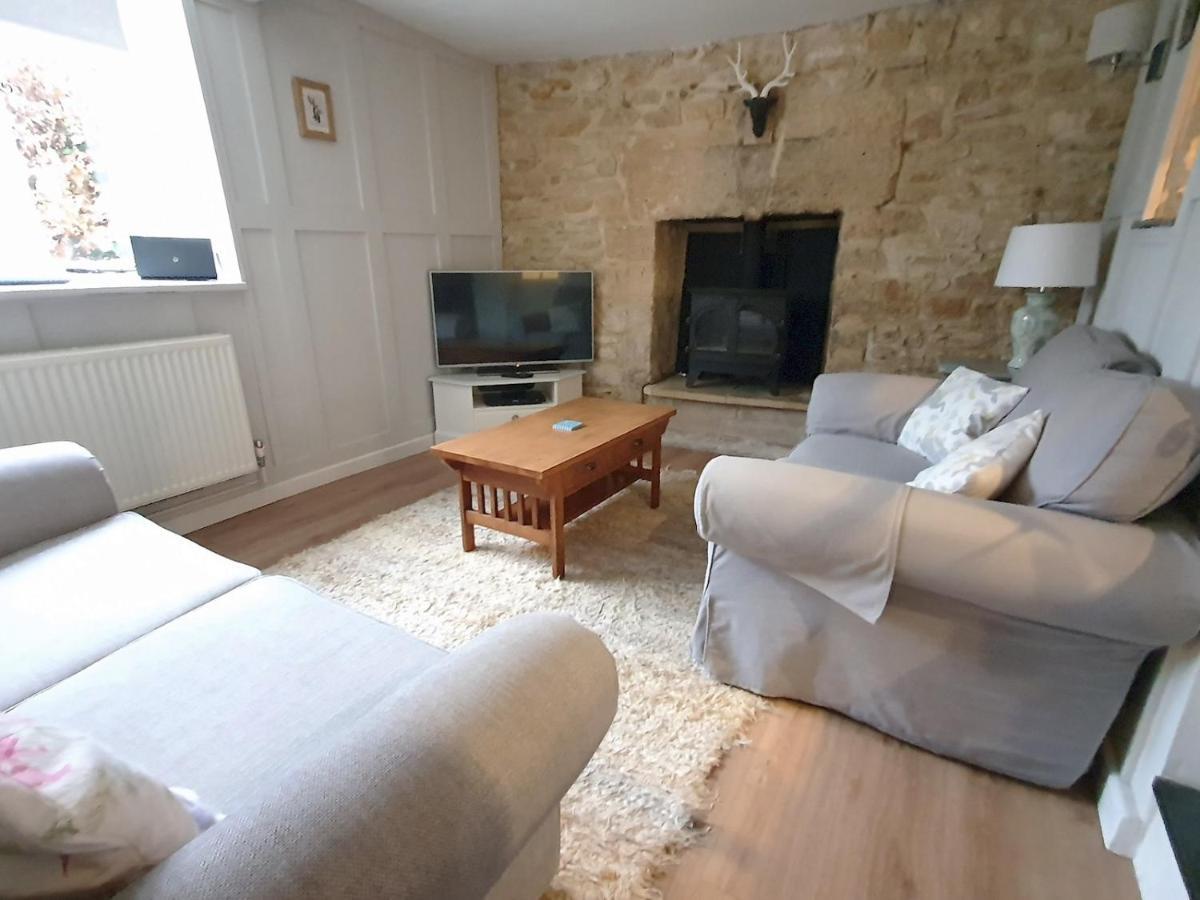 Pass The Keys The Pippins A Cotswold Cottage And Garden Parking Stow-on-the-Wold Eksteriør billede